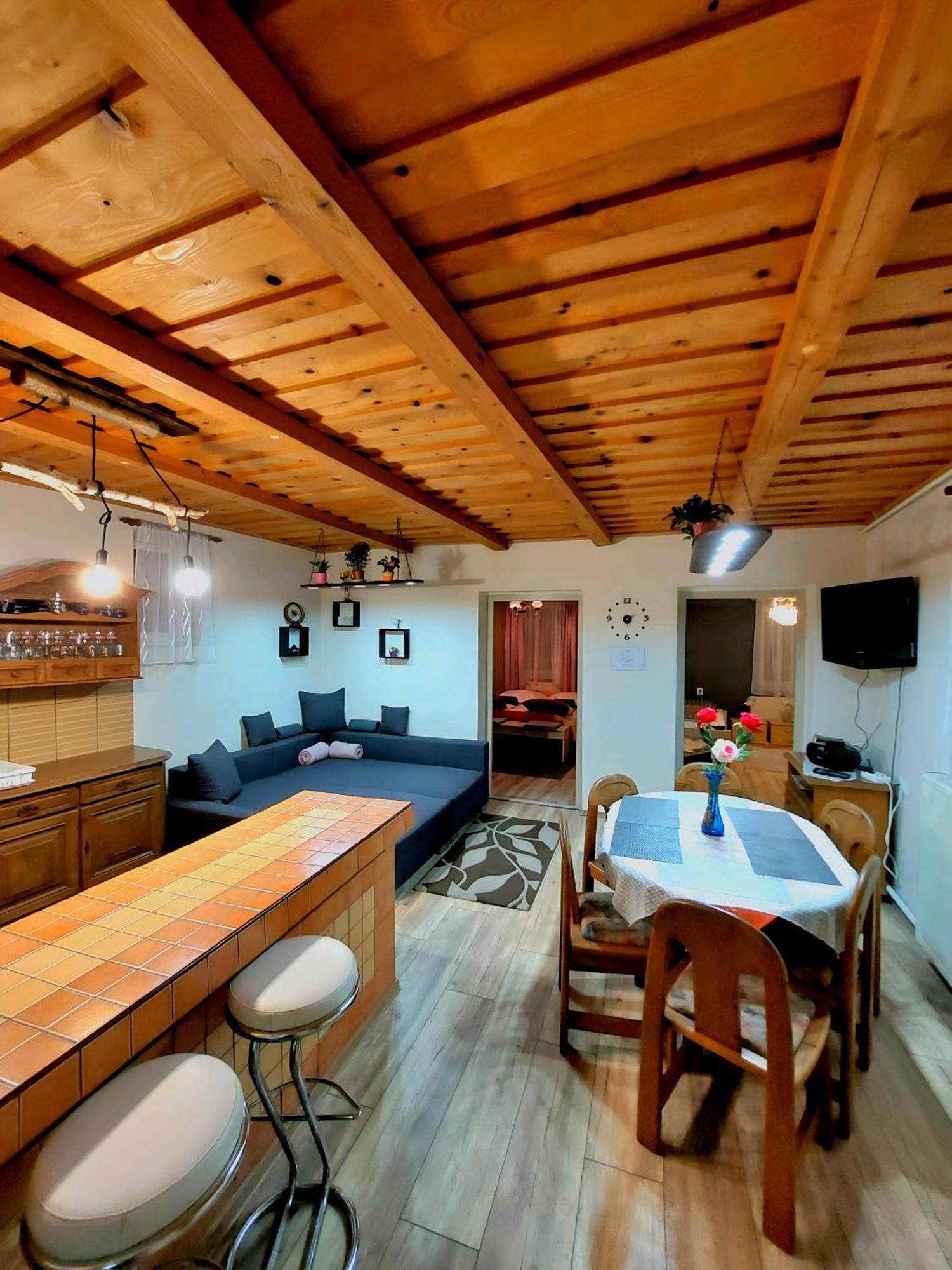 Kata Vendeghaz Apartment Sátoraljaújhely Bagian luar foto